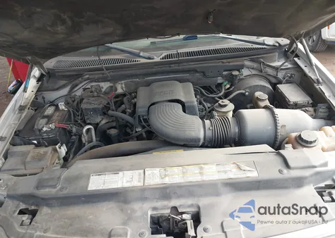 2000 Ford Expedition Xlt z USA, uszkodzony, nr VIN 1FMRU1567YLC04475